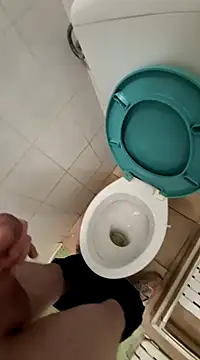 Snapshot of svenpfeifer chatting on 03-22-25, 08:40 svenpfeifer online show from 03-22-25, 08:40