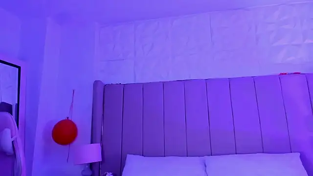 CarolineNasty online show from 03-12-25, 12:47