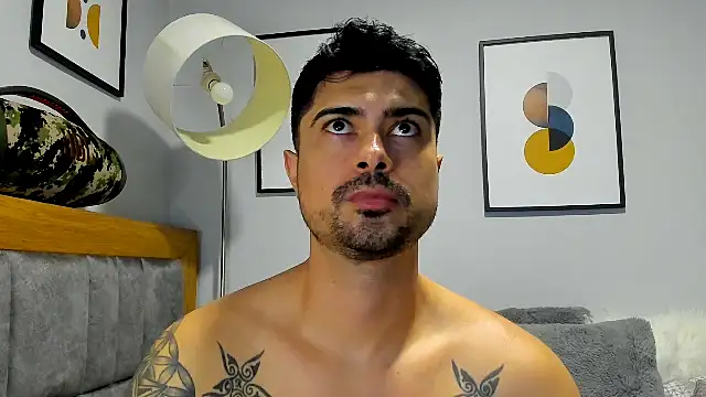 Snapshot of Dante_Storm chatting on 12-02-25, 05:13 Dante Storm online show from 12-02-25, 05:13