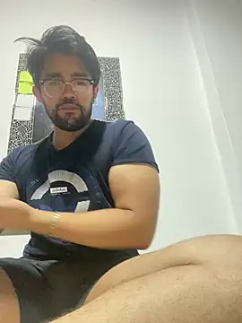 Snapshot of SrM0rgan chatting on 03-23-25, 04:38 SrM0rgan online show from 03-23-25, 04:38