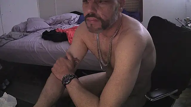 Snapshot of Muffdiver718 chatting on 03-16-25, 07:15 Muffdiver718 online show from 03-16-25, 07:15