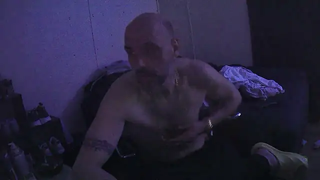 Snapshot of Muffdiver718 chatting on 01-17-26, 09:58 Muffdiver718 online show from 01-17-26, 09:58