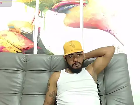 Snapshot of BladeFoxxx1 chatting on 10-30-25, 02:40 BladeFoxxx1 online show from 10-30-25, 02:40