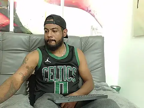 Snapshot of BladeFoxxx1 chatting on 11-03-25, 05:25 BladeFoxxx1 online show from 11-03-25, 05:25