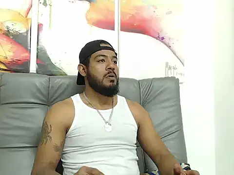 Snapshot of BladeFoxxx1 chatting on 11-23-25, 04:23 BladeFoxxx1 online show from 11-23-25, 04:23