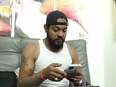 Snapshot of BladeFoxxx1 chatting on 11-28-25, 07:22 BladeFoxxx1 online show from 11-28-25, 07:22