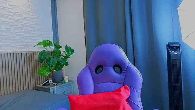 TiffanyWalk online show from 02-26-26, 12:37