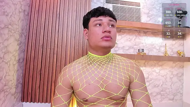 Snapshot of AndrewPeach_ chatting on 09-24-25, 08:34 AndrewPeach online show from 09-24-25, 08:34