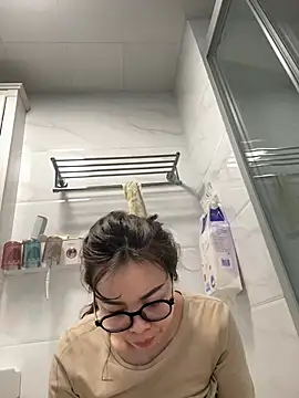 aa520uv online show from 04-07-26, 01:50