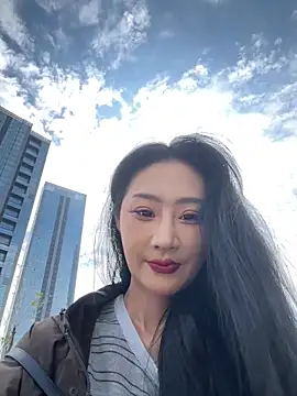 linger-23 online show from 10-24-25, 06:10