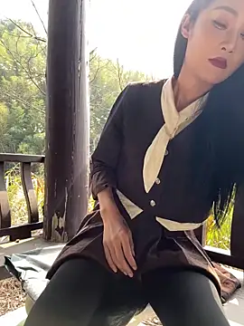 Snapshot of linger-23 chatting on 03-15-26, 05:46 linger-23 online show from 03-15-26, 05:46