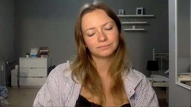 MillieShow online show from 12-22-25, 11:02