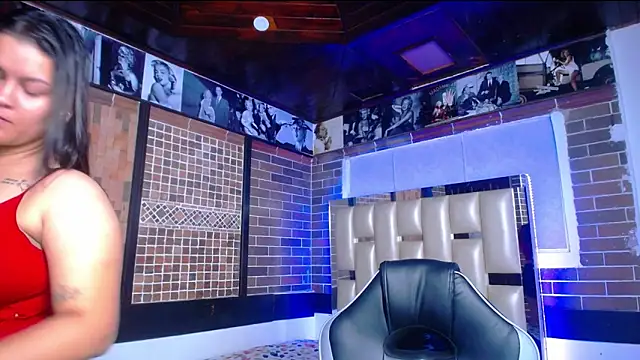 Snapshot of kriss_sweetboobs10 chatting on 09-25-25, 12:31 kriss sweetboobs10 online show from 09-25-25, 12:31