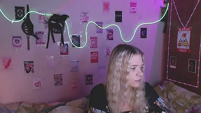 Your Horny Friends online show from 10-14-25, 02:29