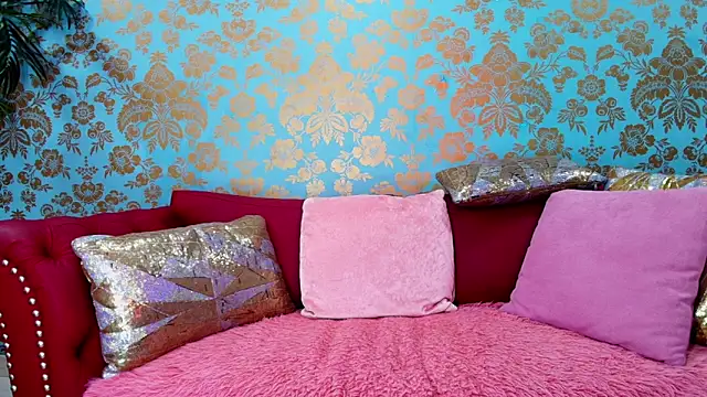 Snapshot of EmmaReyez chatting on 11-04-25, 01:32 EmmaReyez online show from 11-04-25, 01:32