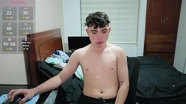 Snapshot of lukeboyce33 chatting on 02-28-26, 01:39 lukeboyce33 online show from 02-28-26, 01:39