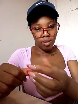 Snapshot of Hotytoty26 chatting on 11-21-25, 01:54 Hotytoty26 online show from 11-21-25, 01:54