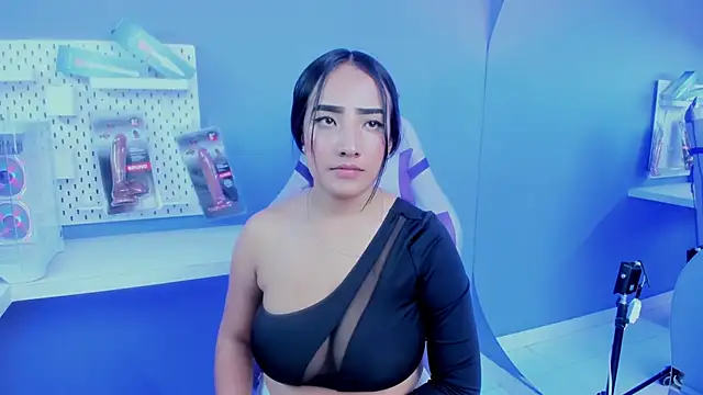 Alice 26  online show from 02-17-26, 01:51