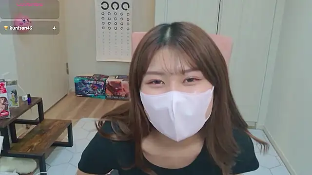 Snapshot of miharu01 chatting on 07-16-26, 02:12 miharu01 online show from 07-16-26, 02:12