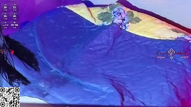 Emmi Roberts online show from 04-21-26, 02:51