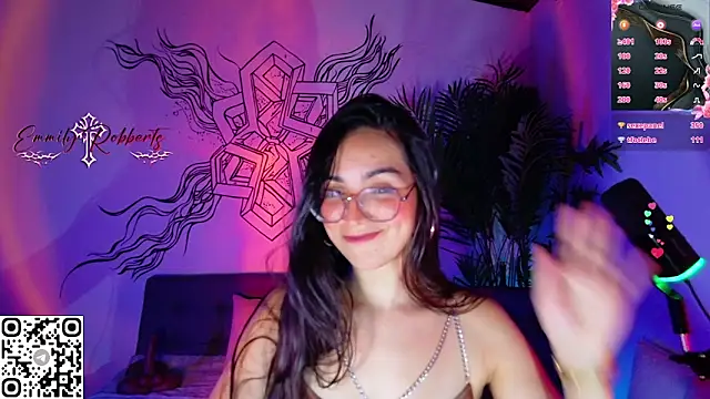 Snapshot of Emmi_Roberts chatting on 05-16-26, 12:40 Emmi Roberts online show from 05-16-26, 12:40
