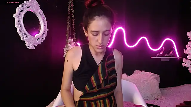 Hairydoll  online show from 03-21-25, 02:18