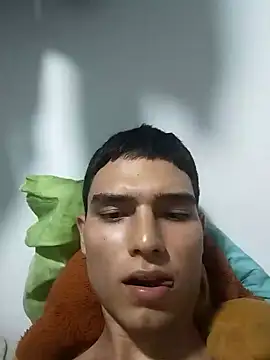 Snapshot of Saul_yei chatting on 03-17-25, 10:49 Saul yei online show from 03-17-25, 10:49