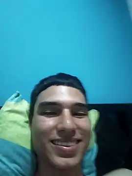 Snapshot of Saul_yei chatting on 03-18-25, 08:58 Saul yei online show from 03-18-25, 08:58