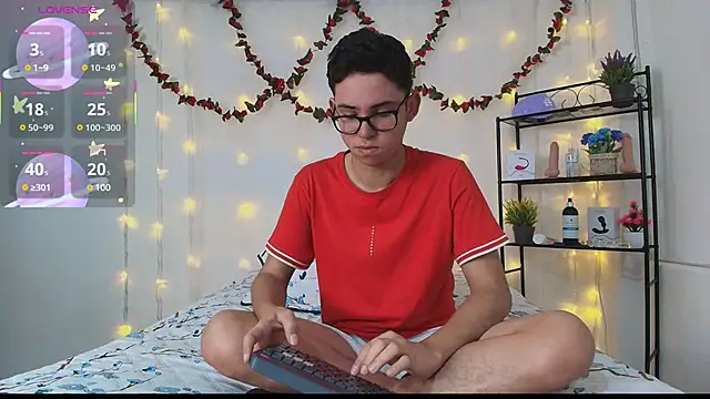 Snapshot of Danny-Swift13 chatting on 03-21-25, 12:28 Danny-Swift13 online show from 03-21-25, 12:28