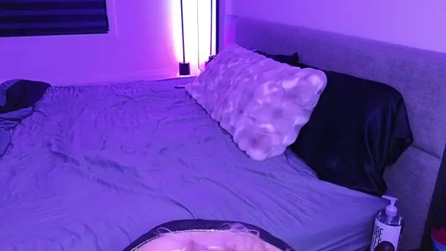 margot robbie7 online show from 04-17-26, 01:41