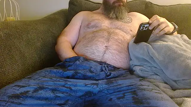 Snapshot of Golgara chatting on 10-22-25, 04:02 Golgara online show from 10-22-25, 04:02