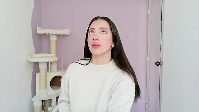 Rebbecawhite meow online show from 02-07-26, 04:43