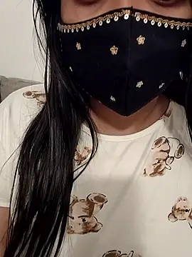 Snapshot of Tamil_hot_whiskey_girl chatting on 01-14-26, 12:00 Tamil hot whiskey girl online show from 01-14-26, 12:00