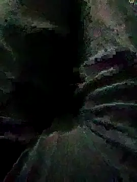 Snapshot of royall_queen chatting on 03-18-25, 05:53 royall queen online show from 03-18-25, 05:53