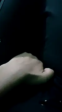 Snapshot of royall_queen chatting on 03-20-25, 08:19 royall queen online show from 03-20-25, 08:19