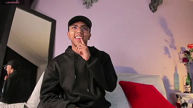 Colstorw  online show from 10-11-25, 10:47