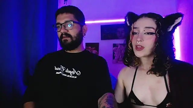 TwinFlamesX online show from 10-27-25, 02:54