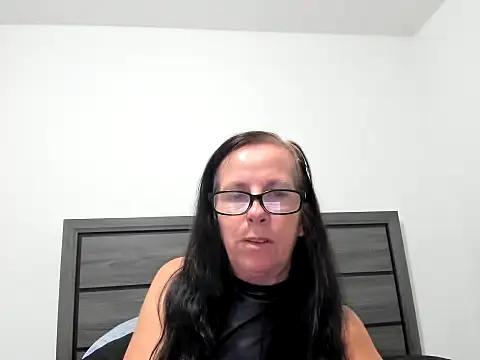 peachgoddess online show from 09-10-25, 02:33