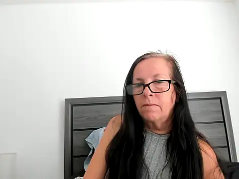 peachgoddess online show from 09-13-25, 03:12