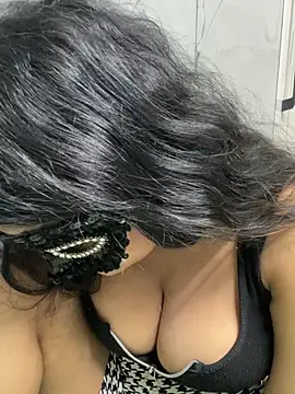 Snapshot of jhanvi_boo chatting on 07-15-26, 11:26 jhanvi boo online show from 07-15-26, 11:26