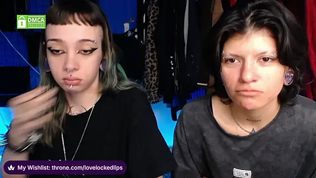 Snapshot of lovelockedlips chatting on 06-06-26, 12:43 lovelockedlips online show from 06-06-26, 12:43
