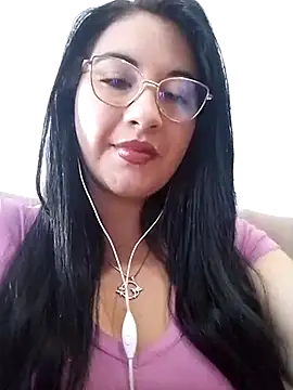 Snapshot of melisamoon_ chatting on 03-20-25, 09:24 melisamoon online show from 03-20-25, 09:24