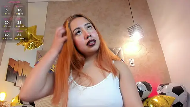 Snapshot of kailinmoonx chatting on 06-15-26, 12:18 kailinmoonx online show from 06-15-26, 12:18