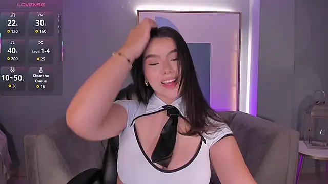 CandaseRussell online show from 11-22-25, 08:52