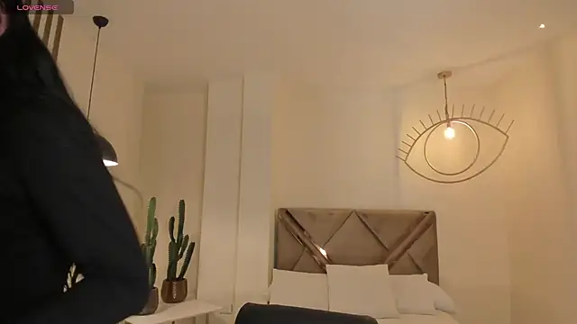 AmaliaCrus online show from 11-27-25, 08:22