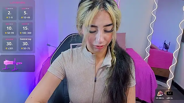 Snapshot of Malory_tay1 chatting on 09-13-25, 07:13 Malory tay1 online show from 09-13-25, 07:13