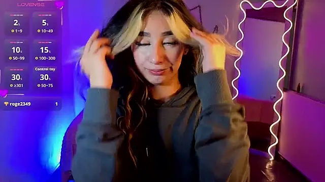 Snapshot of Malory_tay1 chatting on 10-23-25, 07:23 Malory tay1 online show from 10-23-25, 07:23