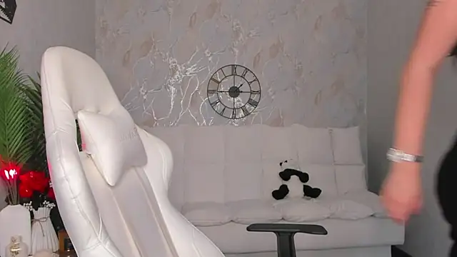 babyisperfect online show from 10-21-25, 03:29