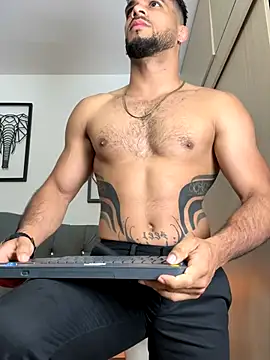 Maximiliano ford online show from 10-24-25, 10:11