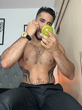 Maximiliano ford online show from 12-21-25, 10:44